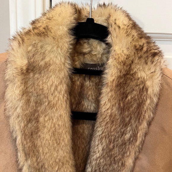 Faux Fur Vest - Size Small - Tan Color - Picture 3 of 3